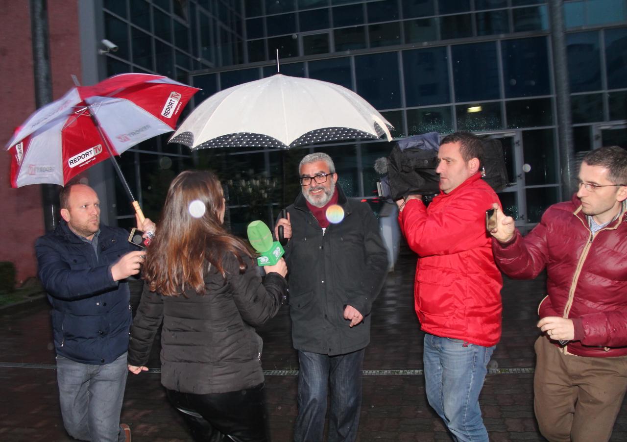 “Kupola e inkriminuar” e Metës drejt prangave, ish-ministri Sokol Dervishaj del pas 3 orësh nga Prokuroria e Krimeve të Rënda (Foto)