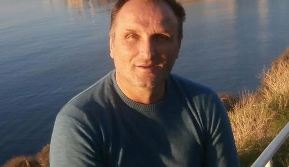 Çfarë po paralajmëron Izet Haxhia?! “Në djall vaftë ekstradimi, rroftë dashuria!”! Çfarë po paralajmëron Izet Haxhia?! “Në djall vaftë ekstradimi, rroftë dashuria!”!