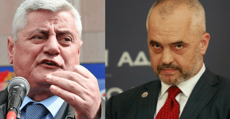 Rama nuk i “ndahet” Dash Shehit: Ngre furtunë në gotën ku pi raki dhe flet kundër Turqisë Rama nuk i “ndahet” Dash Shehit: Ngre furtunë në gotën ku pi raki dhe flet kundër Turqisë