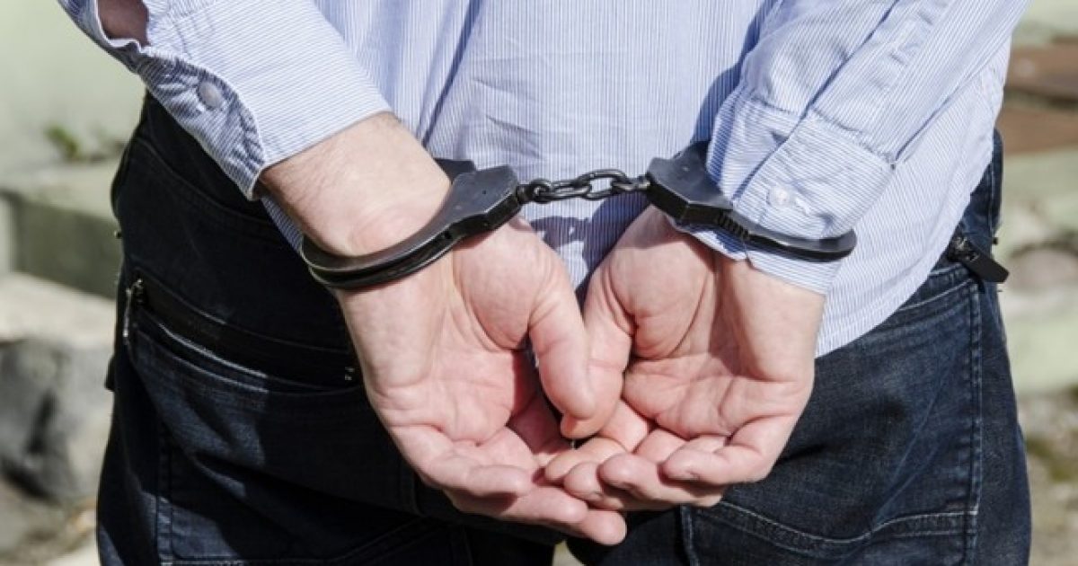 3.500 euro për t’i punësuar në Australi: Arrestohet për mashtrim kreu i shoqatës së Emigracionit 3.500 euro për t’i punësuar në Australi: Arrestohet për mashtrim kreu i shoqatës së Emigracionit