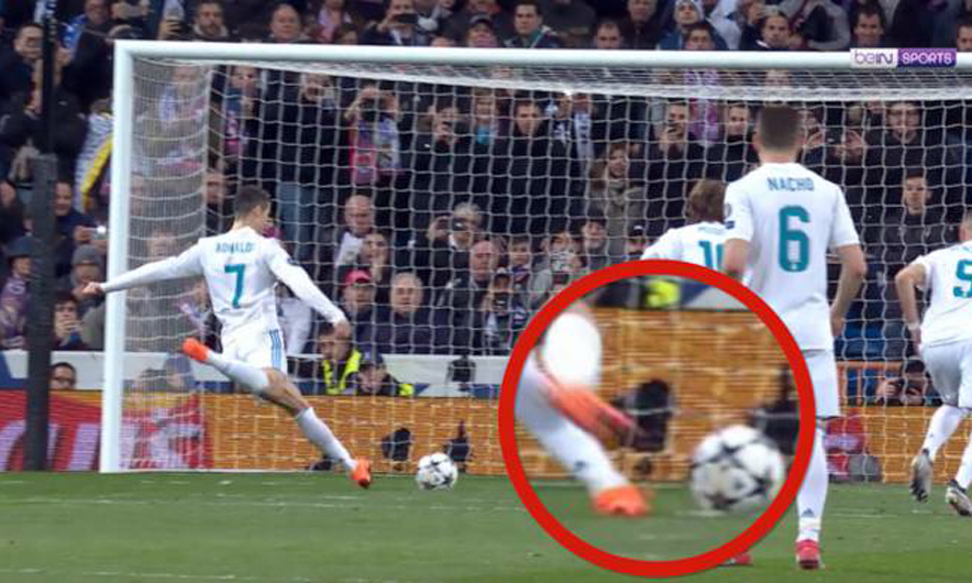 Mister penalltia e Ronaldo-s, topi ngrihet si me “magji” para se ta godasë (Video)