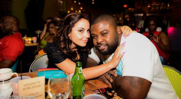 Deklaron veten “single” për disa orë! A po tallet me martesën e saj Linda Halimi? (Foto) Deklaron veten “single” për disa orë! A po tallet me martesën e saj Linda Halimi? (Foto)