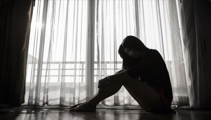 Drama e nënës me 3 fëmijë në Kamëz: Helmi s’ma mori shpirtin, vjehrra më këputi litarin kur tentova të vrisja veten Drama e nënës me 3 fëmijë në Kamëz: Helmi s’ma mori shpirtin, vjehrra më këputi litarin kur tentova të vrisja veten