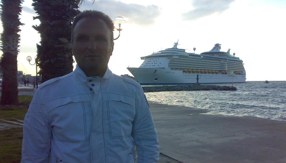 Izet Haxhia: Procedura e ekstradimit tim nga Turqia është mbyllur, pres arrestimin e rikthimin. I keqardhur që vij me pranga, do tentojnë të më eleminojnë… Izet Haxhia: Procedura e ekstradimit tim nga Turqia është mbyllur, pres arrestimin e rikthimin. I keqardhur që vij me pranga, do tentojnë të më eleminojnë…