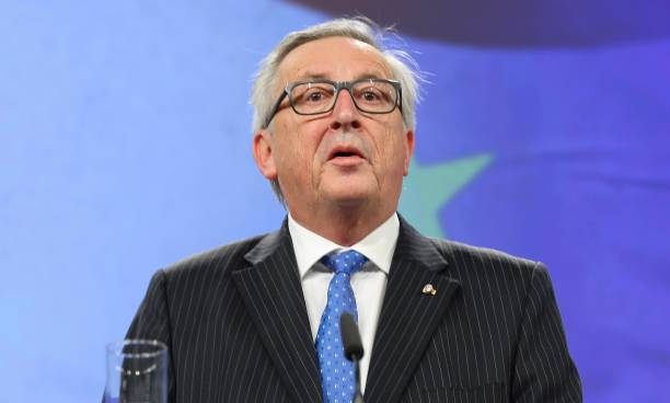 Brukseli shpall ”non grata” PD-LSI/ Opozita në luftë me ndërkombëtarët, Juncker refuzon të takojë Bashën dhe Kryemadhin Brukseli shpall ”non grata” PD-LSI/ Opozita në luftë me ndërkombëtarët, Juncker refuzon të takojë Bashën dhe Kryemadhin