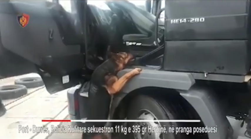 Video/ Si u zbulua heroina në portin në Durrës? Video/ Si u zbulua heroina në portin në Durrës?