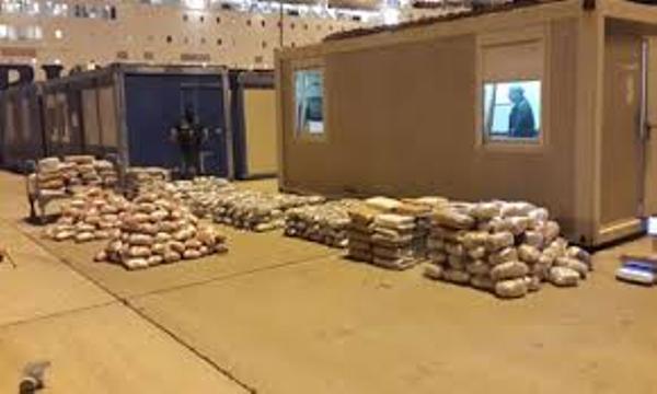 Destinacioni i kokainës ishte Shqipëria: Dyshime për “peshq” të mëdhenj në lidhje me politikën Destinacioni i kokainës ishte Shqipëria: Dyshime për “peshq” të mëdhenj në lidhje me politikën