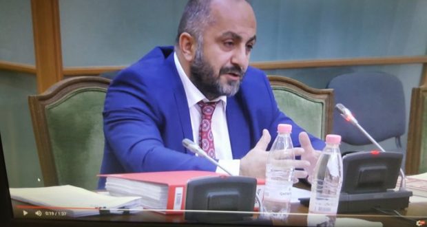 Romeo Karaj: Farsë bajate! Nuelin e kërkoni gjithandej, por vetëm aty ku është ai, jo! Romeo Karaj: Farsë bajate! Nuelin e kërkoni gjithandej, por vetëm aty ku është ai, jo!