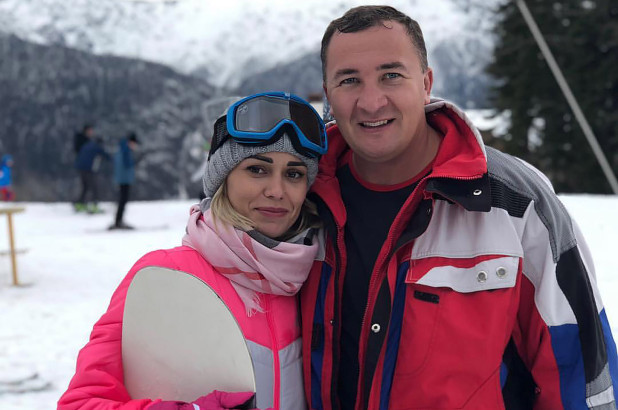 71 të vdekur nga rrëzimi i avionit, çifti i mbijeton tragjedisë falë një… “mrekullie” 71 të vdekur nga rrëzimi i avionit, çifti i mbijeton tragjedisë falë një… “mrekullie”