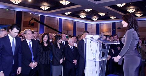 “Qytetari digital” i shkruan Berishës: O Sale, Ervini ia paska ashtu Gridës: Berisha: Ke të drejtë….(Foto) “Qytetari digital” i shkruan Berishës: O Sale, Ervini ia paska ashtu Gridës: Berisha: Ke të drejtë….(Foto)