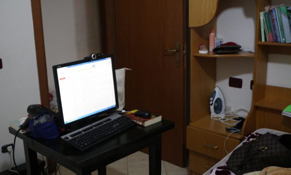 Zbulohet “shtëpia e prostitucionit” në Tiranë, ku bëhej seks online