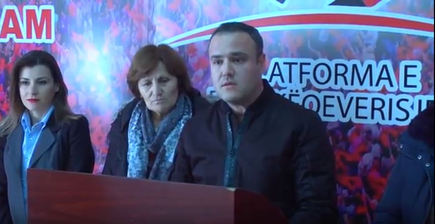 LSI pëson hemoragji në Fier/ 4 këshilltarë i bashkohen PS-së: Të rrish sot krah PD dhe Bashës është anti-kombëtare dhe turp! LSI pëson hemoragji në Fier/ 4 këshilltarë i bashkohen PS-së: Të rrish sot krah PD dhe Bashës është anti-kombëtare dhe turp!