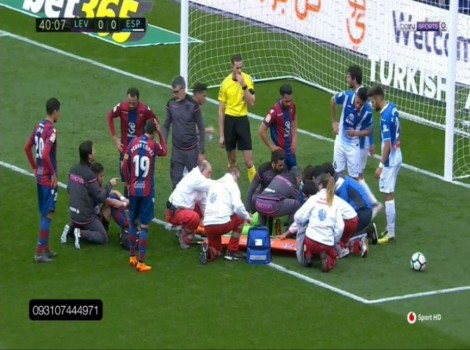 Video/ Levante befasohet në fund, Sadiku bën për spital portierin kundërshtar