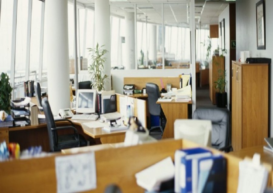 Nis largimi “masiv” i punonjësve nga administrata, 80 mijë grabitqarë dhe parazitë do preken nga “ristrukturimi” Nis largimi “masiv” i punonjësve nga administrata, 80 mijë grabitqarë dhe parazitë do preken nga “ristrukturimi”