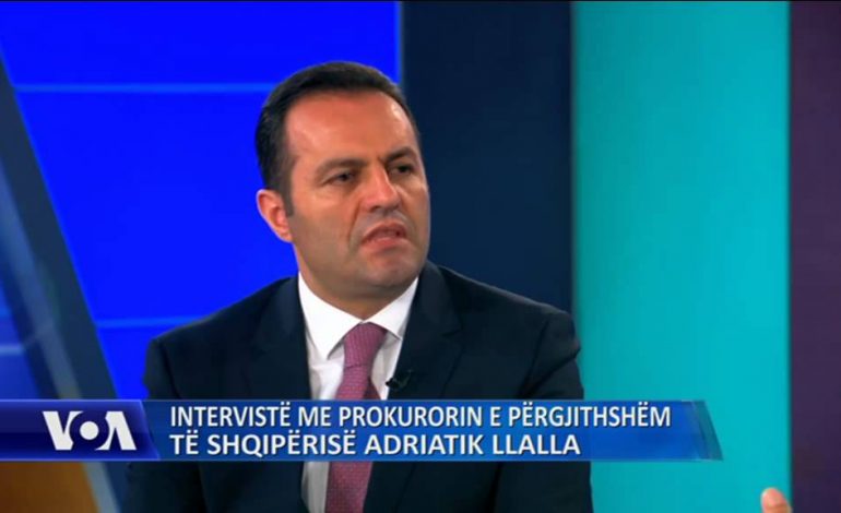 SKANDALI/ Si e mbrojti në 2013 Adriatik Llalla gjyqtarin e shkarkuar Fatos Lulo, duke gënjyer “Zërin e Amerikës” SKANDALI/ Si e mbrojti në 2013 Adriatik Llalla gjyqtarin e shkarkuar Fatos Lulo, duke gënjyer “Zërin e Amerikës”