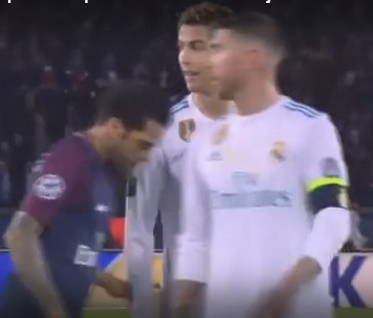 Ronaldo tentoi ta godiste me shqelm, hakmarrja e Dani Alves të lë pa fjalë  (Video)