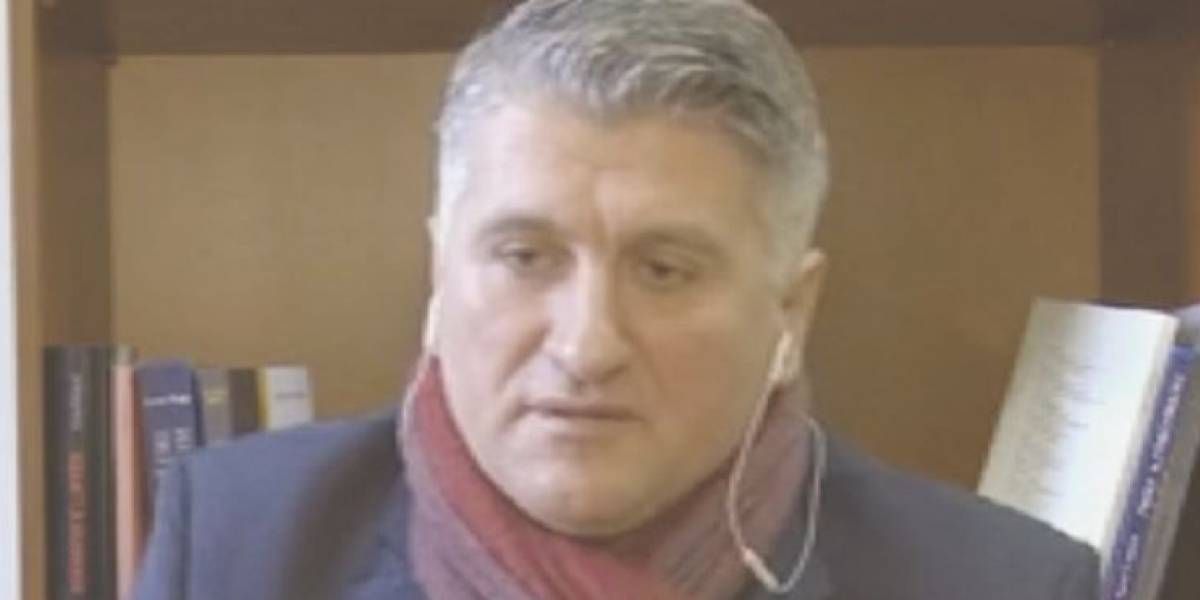 Analisti PD-ist i “ndryshuar” flet troç: “Basha ka rënë në grackën e rusëve, të mos e mistifikojë më tepër këtë çështje” Analisti PD-ist i “ndryshuar” flet troç: “Basha ka rënë në grackën e rusëve, të mos e mistifikojë më tepër këtë çështje”