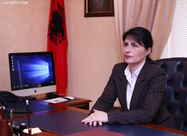 Arta Marku “me dorë të hekurt”, shporr nga Prokuroria të gjithë njerëzit e Adriatik Llallës Arta Marku “me dorë të hekurt”, shporr nga Prokuroria të gjithë njerëzit e Adriatik Llallës