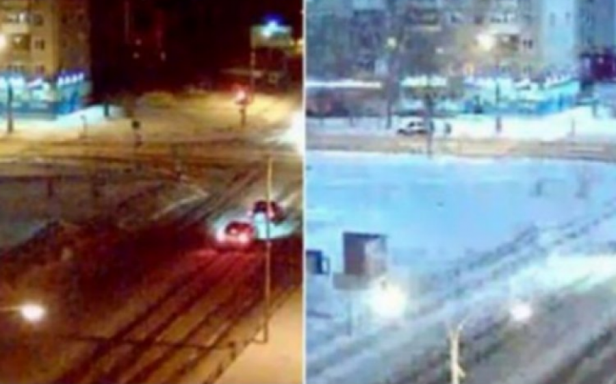 Tmerrohen banorët në Rusi! Papritur nata bëhet ditë (Video) Tmerrohen banorët në Rusi! Papritur nata bëhet ditë (Video)