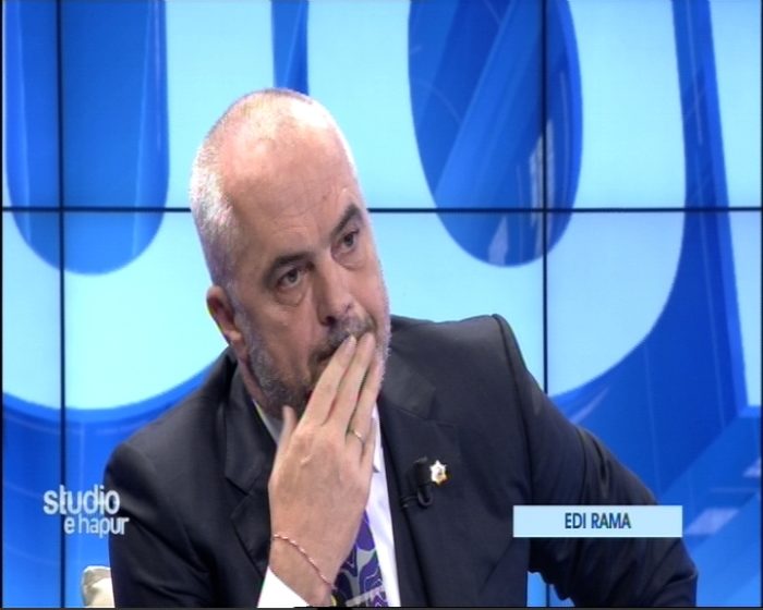 “Kalo në publicitet të marrësh veten”, Rama vë në siklet gazetaren qesharake “Kalo në publicitet të marrësh veten”, Rama vë në siklet gazetaren qesharake