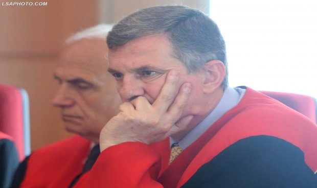 Drejtësia/ Qytetari pyet kryeministrin: “Kanë vjedhur me vite, mjafton vetëm largimi nga puna?! Rama: Ki durim, hap pas hapi! Drejtësia/ Qytetari pyet kryeministrin: “Kanë vjedhur me vite, mjafton vetëm largimi nga puna?! Rama: Ki durim, hap pas hapi!