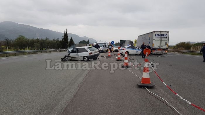 Çmenduri në Greqi/ Me 180 km/orë e në kah të kundërt, shoferi ngre në këmbë policinë, ja çfarë i ndodh (Foto) Çmenduri në Greqi/ Me 180 km/orë e në kah të kundërt, shoferi ngre në këmbë policinë, ja çfarë i ndodh (Foto)