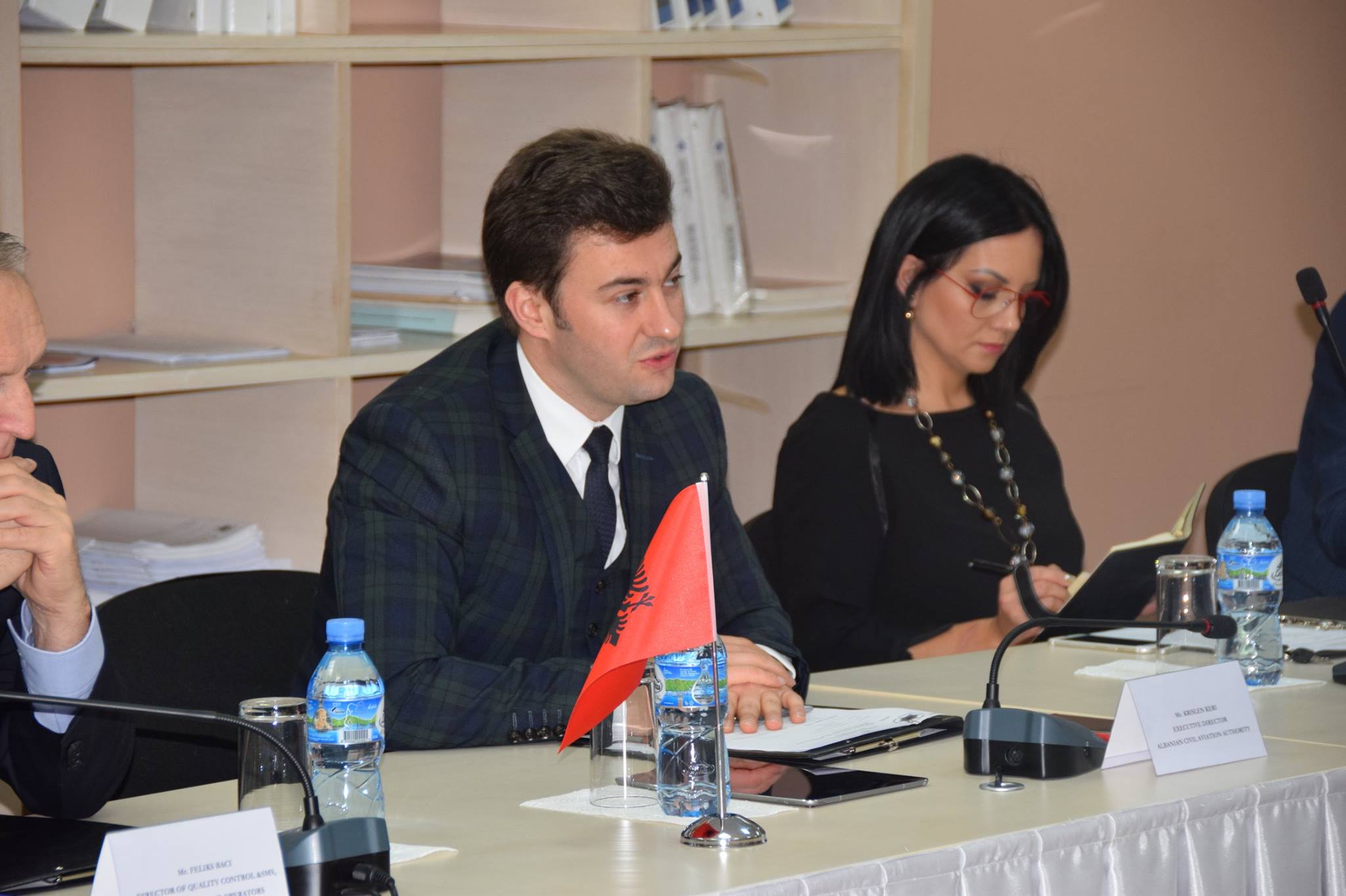 Zgjerimi i linjave “low cost”, shpjegon Keri: Çmimi i biletave të fluturimeve do të ulet shumë shpejt Zgjerimi i linjave “low cost”, shpjegon Keri: Çmimi i biletave të fluturimeve do të ulet shumë shpejt