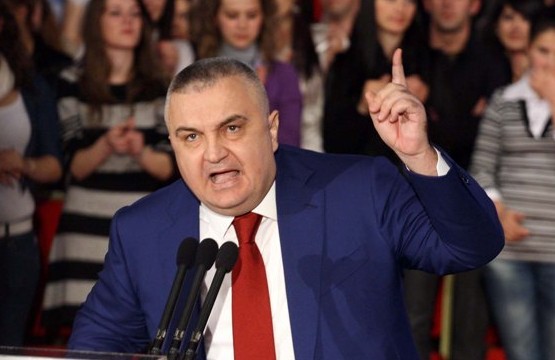 Ilir Meta, një hajdut paranojak që druhet se do ta pësojë si Ahmet Zogu Ilir Meta, një hajdut paranojak që druhet se do ta pësojë si Ahmet Zogu