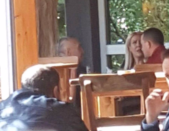 Buzhalë, përgjigju pyetjes: ku i more paratë? Lëri “shakatë me gjysma tullash” Buzhalë, përgjigju pyetjes: ku i more paratë? Lëri “shakatë me gjysma tullash”