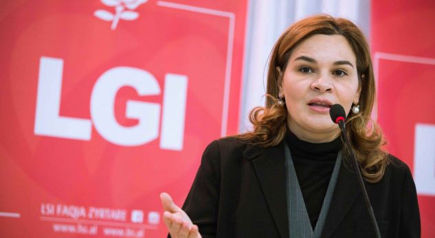 Hemoragjia në LSI nuk ndalet, pas Fierit edhe këshilltarët e Belshit i bashkohen PS-së: Opozita me Bashën, çizmet e Monikës dhe sharjet e Vasilit dëmtojnë Shqipërinë Hemoragjia në LSI nuk ndalet, pas Fierit edhe këshilltarët e Belshit i bashkohen PS-së: Opozita me Bashën, çizmet e Monikës dhe sharjet e Vasilit dëmtojnë Shqipërinë