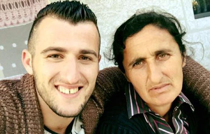 Zbardhet regjistrimi/ “Le t’i djegi, atë e di unë”, rrëfimi tek hoxha i nuses që vrau vjehrrën (Video) Zbardhet regjistrimi/ “Le t’i djegi, atë e di unë”, rrëfimi tek hoxha i nuses që vrau vjehrrën (Video)