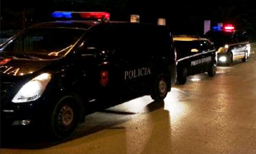 Makina përplas motoçikletën dhe largohet, dy të vdekur në Mat Makina përplas motoçikletën dhe largohet, dy të vdekur në Mat