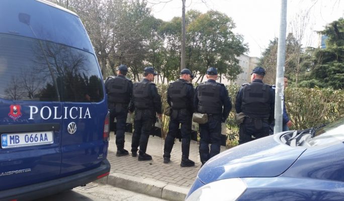 Policia jep detaje mbi atentatin në Shkodër Policia jep detaje mbi atentatin në Shkodër