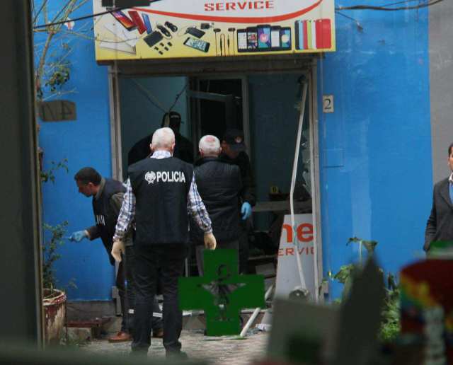 Për kë po montonte minën në celular? Jep dëshminë i plagosuri Për kë po montonte minën në celular? Jep dëshminë i plagosuri