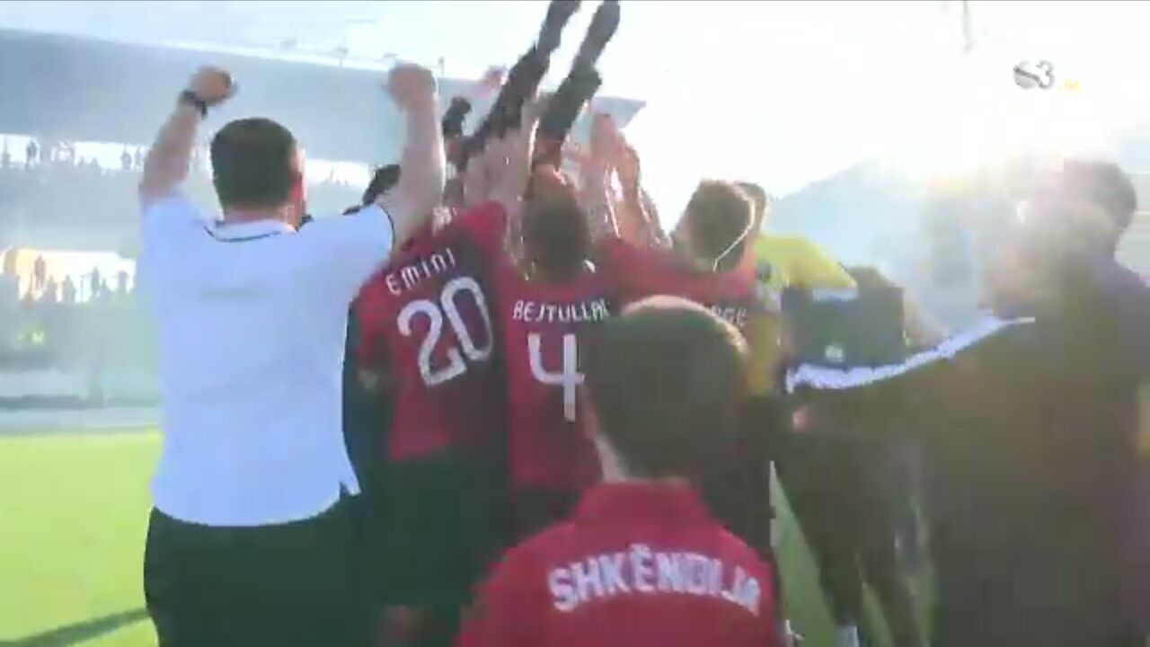 Tetova në festë, Shkëndija ‘hap shampanjën’ e titullit (Foto) Tetova në festë, Shkëndija ‘hap shampanjën’ e titullit (Foto)