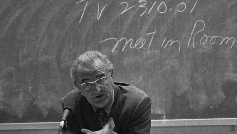 Fjalët e një mësuesi përpara nxënësve të stresuar: Nuk ka mësim më të bukur, i’a vlen ta lexoni Fjalët e një mësuesi përpara nxënësve të stresuar: Nuk ka mësim më të bukur, i’a vlen ta lexoni