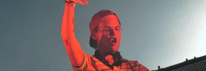 Nuk ishte overdozë, familjarët tregojnë letrën që Avicii i ka lënë para se të… Nuk ishte overdozë, familjarët tregojnë letrën që Avicii i ka lënë para se të…