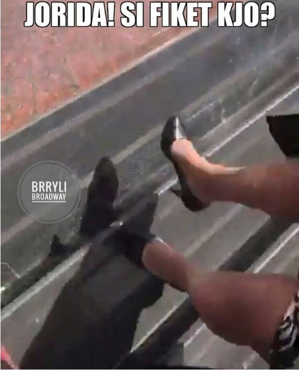 “Jorida si fiket kjo?!”, Berisha kameraman bëhet gazi botës(Foto) “Jorida si fiket kjo?!”, Berisha kameraman bëhet gazi botës(Foto)