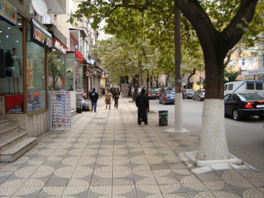 I shpërtheu bombola e gazit në hyrje të ish-Bllokut, ndërron jetë pronari i Fast Food-it I shpërtheu bombola e gazit në hyrje të ish-Bllokut, ndërron jetë pronari i Fast Food-it