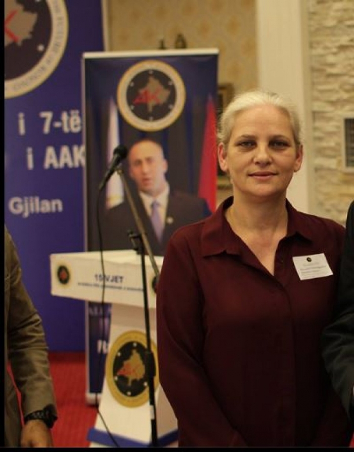 Vetëvritet politikania shqiptare e Ramush Harajdinat Vetëvritet politikania shqiptare e Ramush Harajdinat