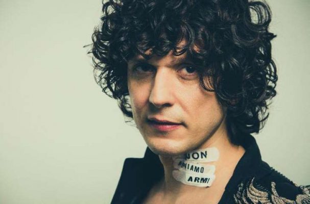 Ermal Meta i tronditur nga jeta personale para Eurovisionit: “Për momentin nuk kam…” Ermal Meta i tronditur nga jeta personale para Eurovisionit: “Për momentin nuk kam…”