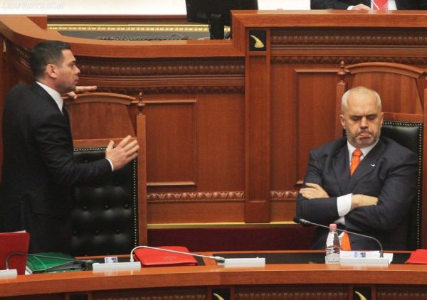 Si ia fut “tigri” i financave Ramës për taksën e Rrugës së Kombit dhe “zgjoi” nga gjumi Monën dhe Lulen?!