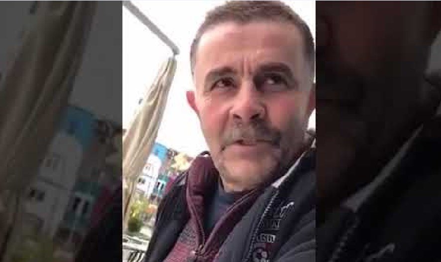 Si i tërheq njerëzit taksisti Avni nga Burreli: “A je t’u ardh me pi kafe”?! Si i tërheq njerëzit taksisti Avni nga Burreli: “A je t’u ardh me pi kafe”?!