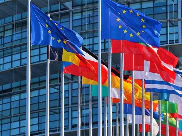 Media ndërkombëtare i bën jehonë hapjes së negociatave të Shqipërisë Media ndërkombëtare i bën jehonë hapjes së negociatave të Shqipërisë