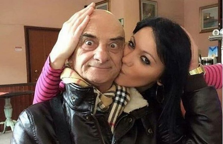 Cekja i Beratit gënjenë apo e ka seriozisht?! Kam edhe grua edhe dashnore Cekja i Beratit gënjenë apo e ka seriozisht?! Kam edhe grua edhe dashnore