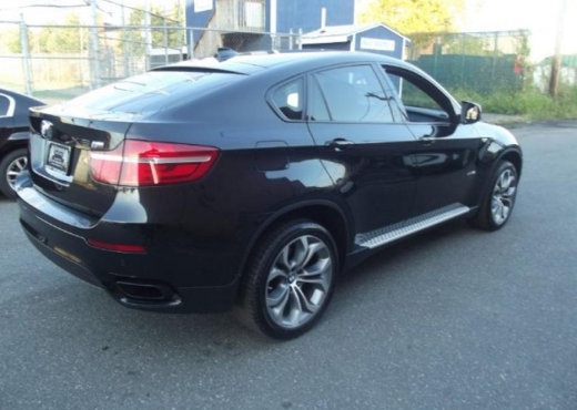 Shqiptarët bëjnë kërdinë në Golem, u vjedhin makinat luksoze dhe paratë turistëve Shqiptarët bëjnë kërdinë në Golem, u vjedhin makinat luksoze dhe paratë turistëve