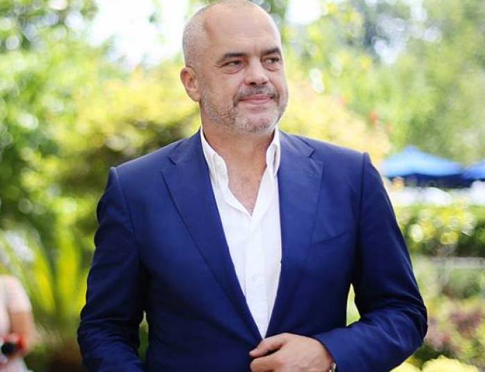 Rama ironik pas protestës së opozitës: Tallje e madhe me njerëzit nga politikanët pa atdhe! Rama ironik pas protestës së opozitës: Tallje e madhe me njerëzit nga politikanët pa atdhe!