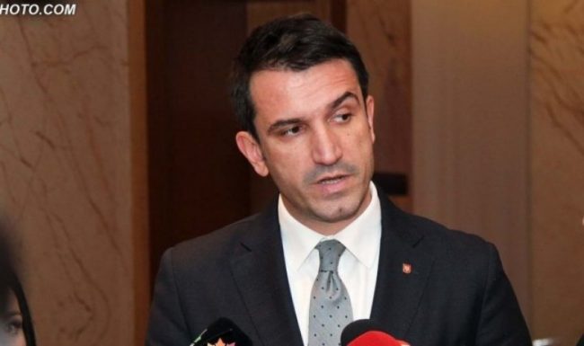 Erion Veliaj: Unë kryetar i PS?! Me Ramën jam si mishi me thoin