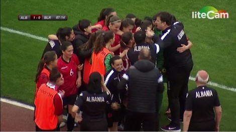 Sukses historik i Shqipërisë, kombëtarja e femrave mund në “Elbasan Arena” Bjellorusinë (Video) Sukses historik i Shqipërisë, kombëtarja e femrave mund në “Elbasan Arena” Bjellorusinë (Video)