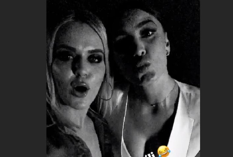 Genta Ismajli nën shoqërinë e Kejvinës, shan live: “Kena me ua q* robt”! (Foto) Genta Ismajli nën shoqërinë e Kejvinës, shan live: “Kena me ua q* robt”! (Foto)